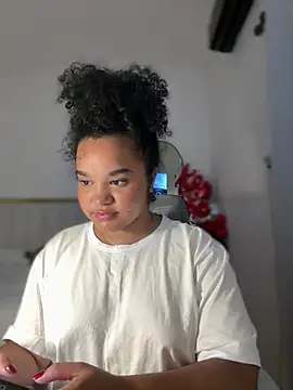 Snapshot of Lucy_wilson5 chatting on February 19, 2026, 2:52 am Lucy wilson5 online show from February 19, 2026, 2:52 am