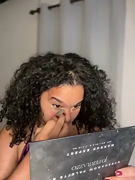 Snapshot of Lucy_wilson5 chatting on February 22, 2026, 3:09 am Lucy wilson5 online show from February 22, 2026, 3:09 am