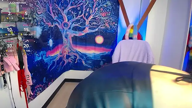 Snapshot of 911Calling chatting on November 9, 2025, 8:35 pm 911Calling online show from November 9, 2025, 8:35 pm