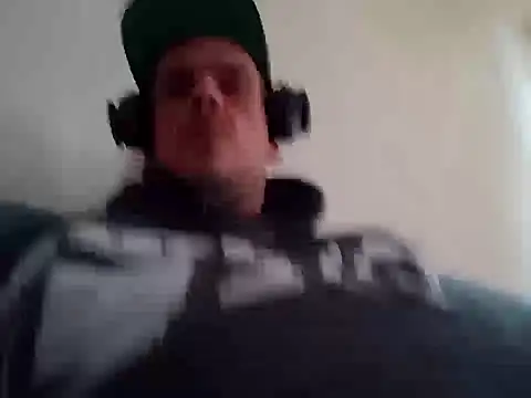 Snapshot of sexsuchti80 chatting on February 27, 2025, 11:06 am sexsuchti80 online show from February 27, 2025, 11:06 am