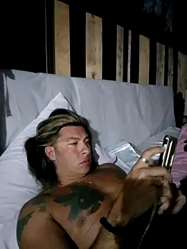 Lovely milk online show from November 22, 2025, 9:13 pm