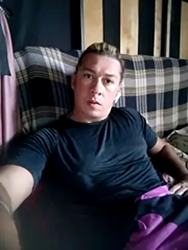 Lovely milk online show from November 10, 2025, 10:20 am