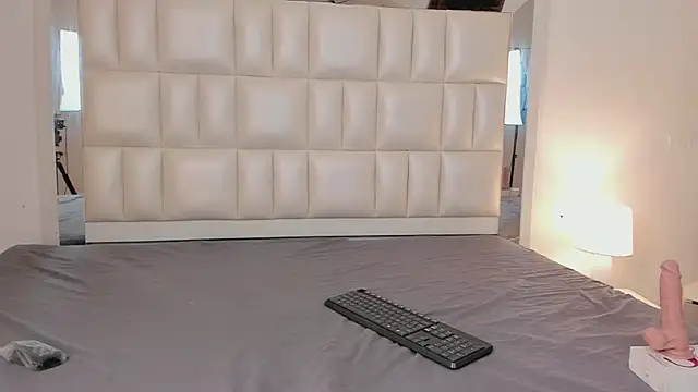 Alhana pulido online show from February 10, 2025, 6:35 pm