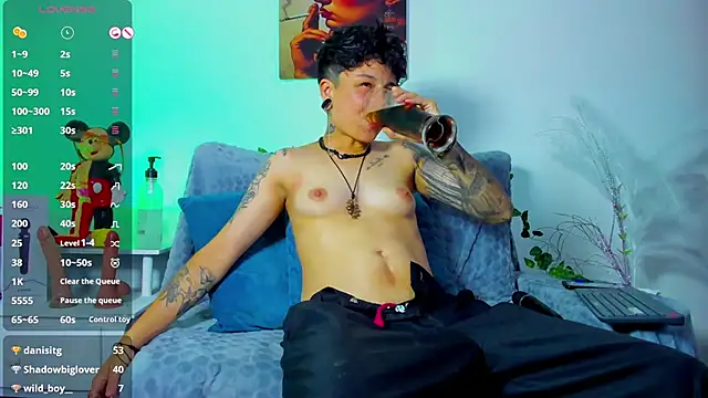 Snapshot of ZuryRamirez_ chatting on January 30, 2025, 9:36 pm ZuryRamirez  online show from January 30, 2025, 9:36 pm