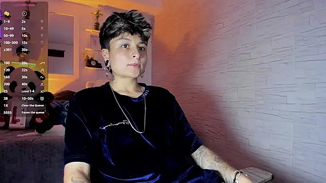 Snapshot of ZuryRamirez_ chatting on September 21, 2025, 8:36 pm ZuryRamirez  online show from September 21, 2025, 8:36 pm