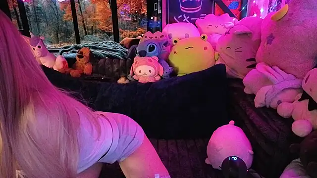 pinkocean3 online show from September 25, 2025, 7:42 pm