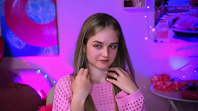 Snapshot of DeboraLarson chatting on March 6, 2025, 1:48 am DeboraLarson online show from March 6, 2025, 1:48 am