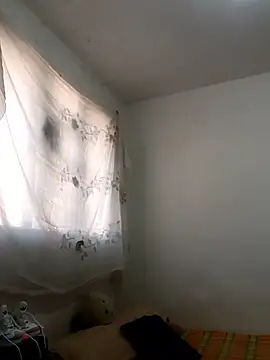 ashley  foxx  online show from January 7, 2026, 12:32 pm