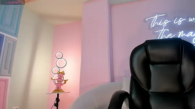 Snapshot of GabriellaLee chatting on October 9, 2025, 2:45 am GabriellaLee online show from October 9, 2025, 2:45 am