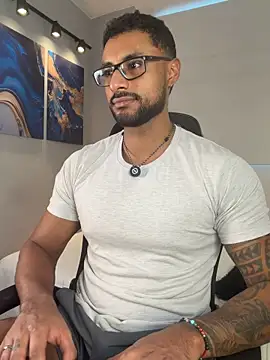 LiamGarcia1 online show from May 21, 2026, 6:16 pm