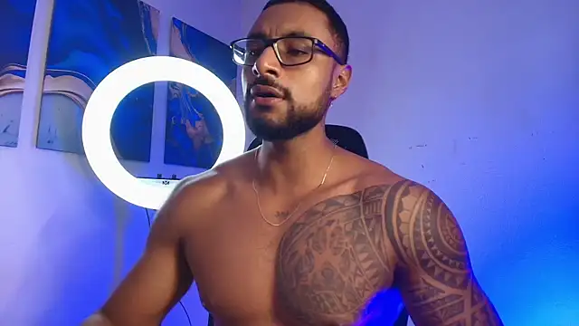 LiamGarcia1 online show from February 28, 2026, 2:28 pm