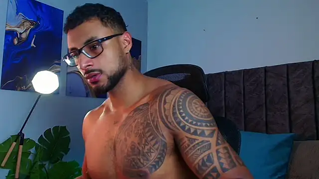 LiamGarcia1 online show from September 14, 2025, 7:25 pm