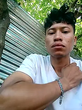 kgmc2 online show from December 5, 2025, 3:32 pm