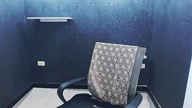 Kerverr  online show from January 12, 2026, 1:56 am