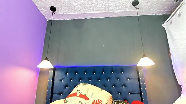 Salomon koude online show from November 11, 2025, 6:36 pm