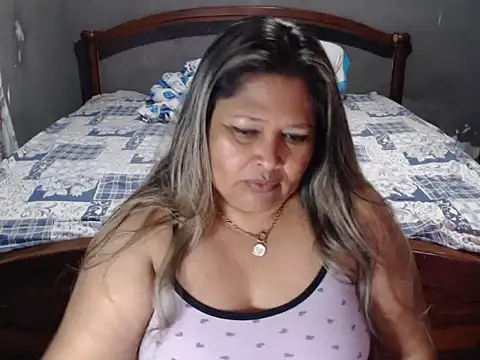 Snapshot of CANDYSWEET51 chatting on July 26, 2026, 3:52 pm CANDYSWEET51 online show from July 26, 2026, 3:52 pm