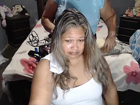 CANDYSWEET51 online show from April 10, 2026, 2:24 pm