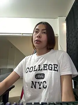 Im sophia1 online show from February 12, 2025, 1:59 pm