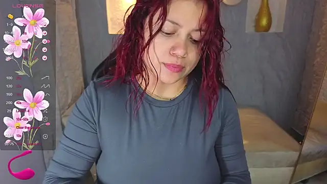 Snapshot of _Ambar72_b chatting on December 22, 2025, 12:49 pm Ambar72 b online show from December 22, 2025, 12:49 pm