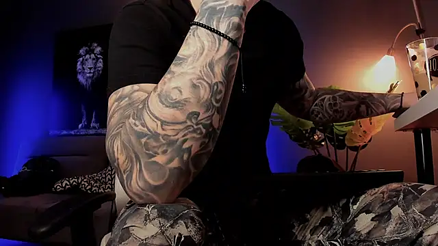 uptomatty online show from February 5, 2026, 7:48 am