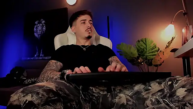 uptomatty online show from February 4, 2026, 7:47 am