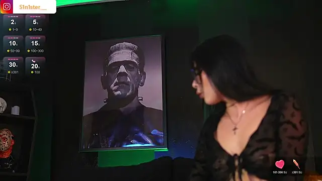 Melanie Nyx online show from June 6, 2026, 3:23 am