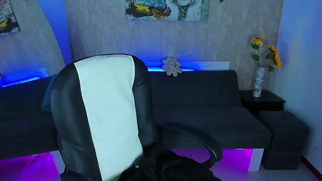 nova sex01 online show from February 28, 2026, 11:04 pm