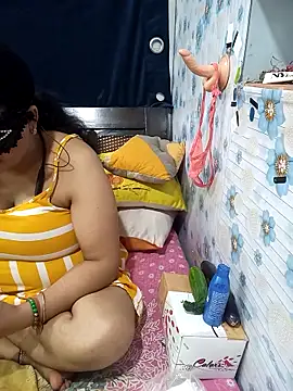 Snapshot of tina8th chatting on March 14, 2026, 4:35 pm tina8th online show from March 14, 2026, 4:35 pm