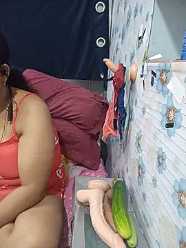 tina8th online show from June 15, 2026, 4:39 pm