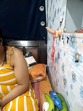 Snapshot of tina8th chatting on April 15, 2026, 4:22 pm tina8th online show from April 15, 2026, 4:22 pm