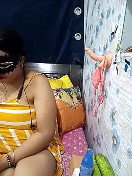 Snapshot of tina8th chatting on April 3, 2026, 4:24 pm tina8th online show from April 3, 2026, 4:24 pm