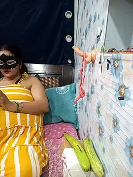 Snapshot of tina8th chatting on April 5, 2026, 5:08 pm tina8th online show from April 5, 2026, 5:08 pm