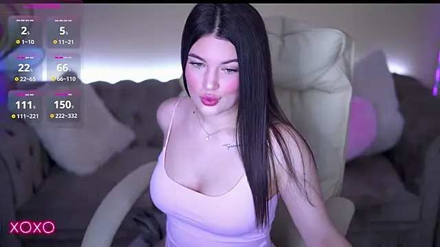 Snapshot of YourLolaBunny chatting on March 10, 2026, 8:02 pm YourLolaBunny online show from March 10, 2026, 8:02 pm