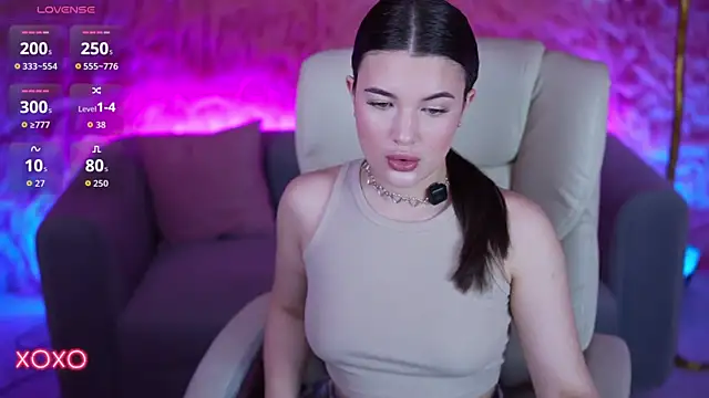 Snapshot of YourLolaBunny chatting on March 29, 2026, 6:26 am YourLolaBunny online show from March 29, 2026, 6:26 am