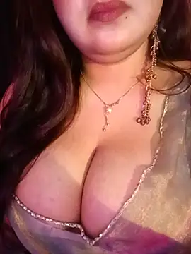 Suhanakhan00 online show from July 20, 2026, 10:39 am