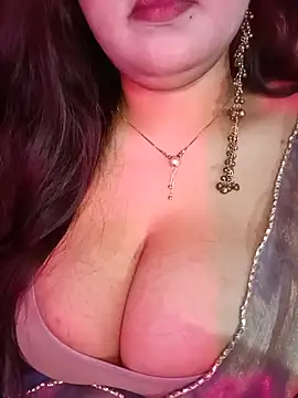 Suhanakhan00 online show from July 18, 2026, 9:07 am