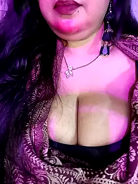 Suhanakhan00 online show from November 21, 2025, 6:12 am