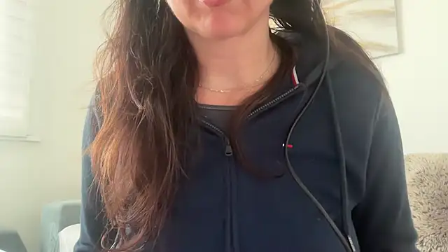 Serena 4you online show from May 20, 2026, 5:43 pm