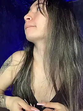 Sophie LS online show from November 9, 2025, 4:38 am