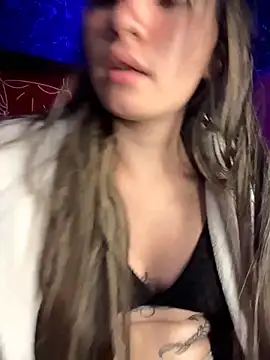 Sophie LS online show from November 26, 2025, 4:56 am