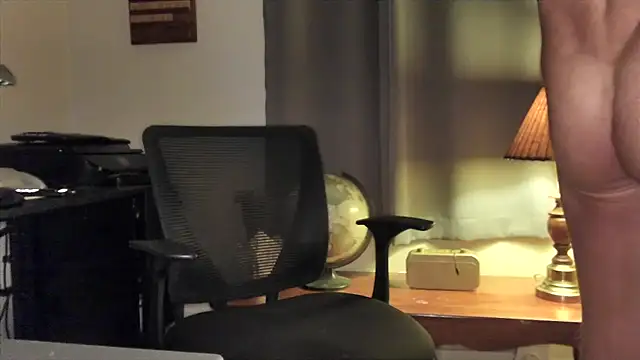 Scotty52838 online show from April 13, 2026, 1:42 am