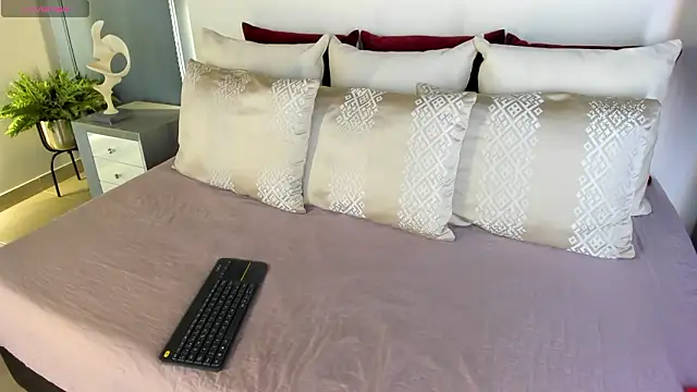 IvyEllis online show from March 17, 2026, 11:35 am