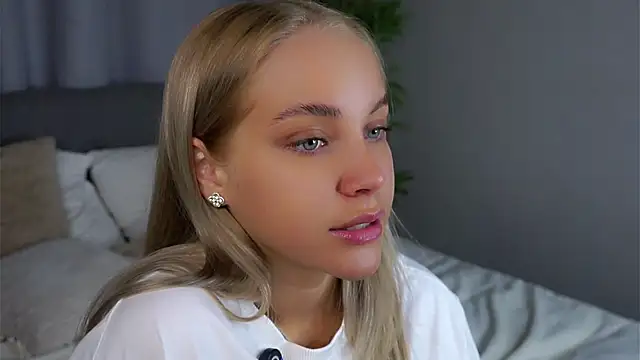 Snapshot of AftonConnett chatting on February 22, 2026, 12:35 am AftonConnett online show from February 22, 2026, 12:35 am