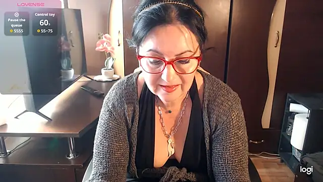 exymilf  online show from October 22, 2025, 9:42 am