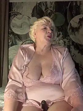 Laura Millf online show from March 6, 2026, 5:41 pm