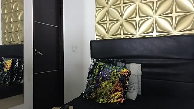 Snapshot of ANGEL__COOPER chatting on March 14, 2025, 12:18 pm ANGEL COOPER online show from March 14, 2025, 12:18 pm