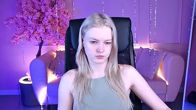 Snapshot of GraceGlamour chatting on February 9, 2026, 5:16 am GraceGlamour online show from February 9, 2026, 5:16 am