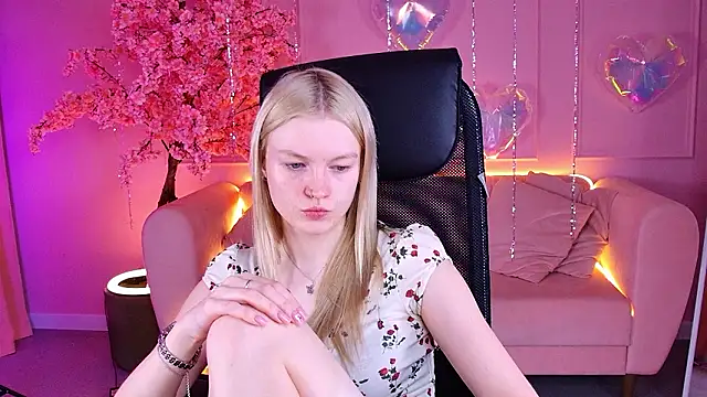 Snapshot of GraceGlamour chatting on February 27, 2026, 5:07 am GraceGlamour online show from February 27, 2026, 5:07 am