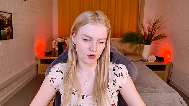 Snapshot of GraceGlamour chatting on February 10, 2026, 5:06 am GraceGlamour online show from February 10, 2026, 5:06 am