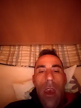 Snapshot of MownRender chatting on November 5, 2025, 12:25 am MownRender online show from November 5, 2025, 12:25 am